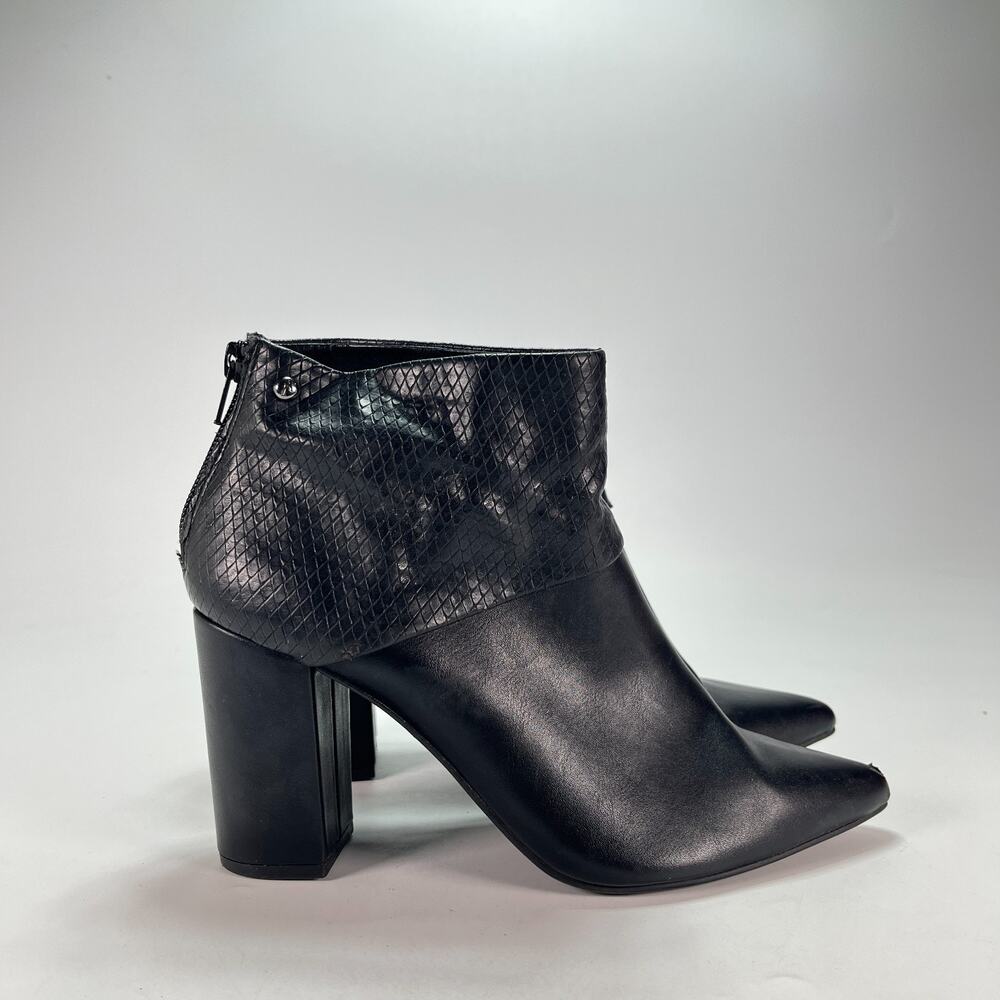 Simply Vera Vera Wang Black Snakeskin Block Heel Pointed Boots Women's Size 8M